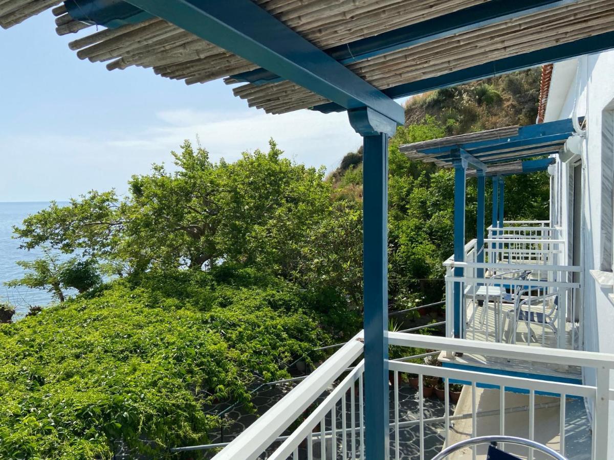 Samothraki Akrogiali Rooms エクステリア 写真