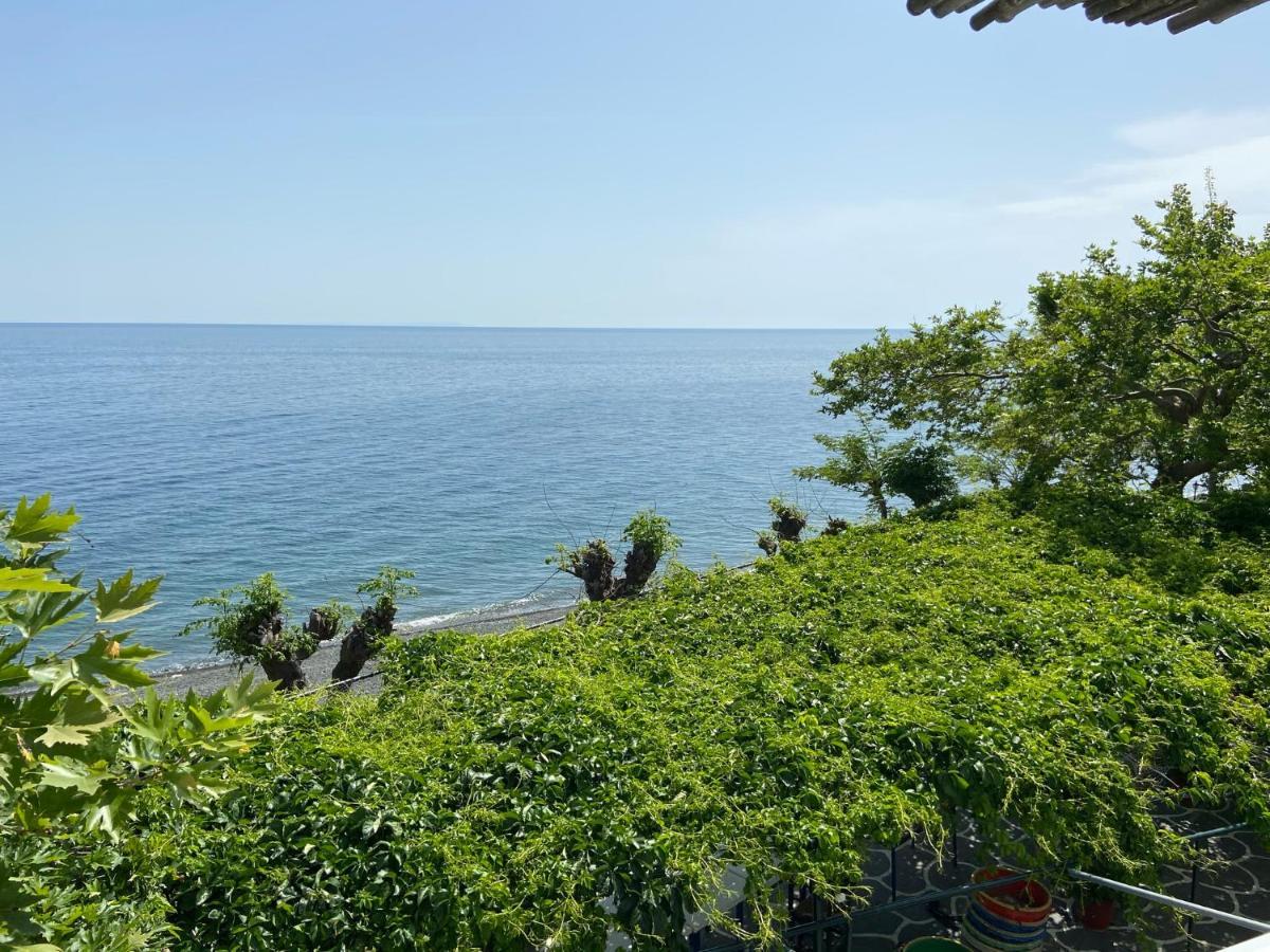 Samothraki Akrogiali Rooms エクステリア 写真